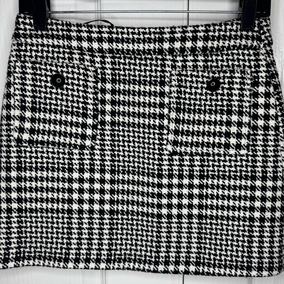 Commense Wool-Blend Checked Mini Skirt - Picture 5 of 8